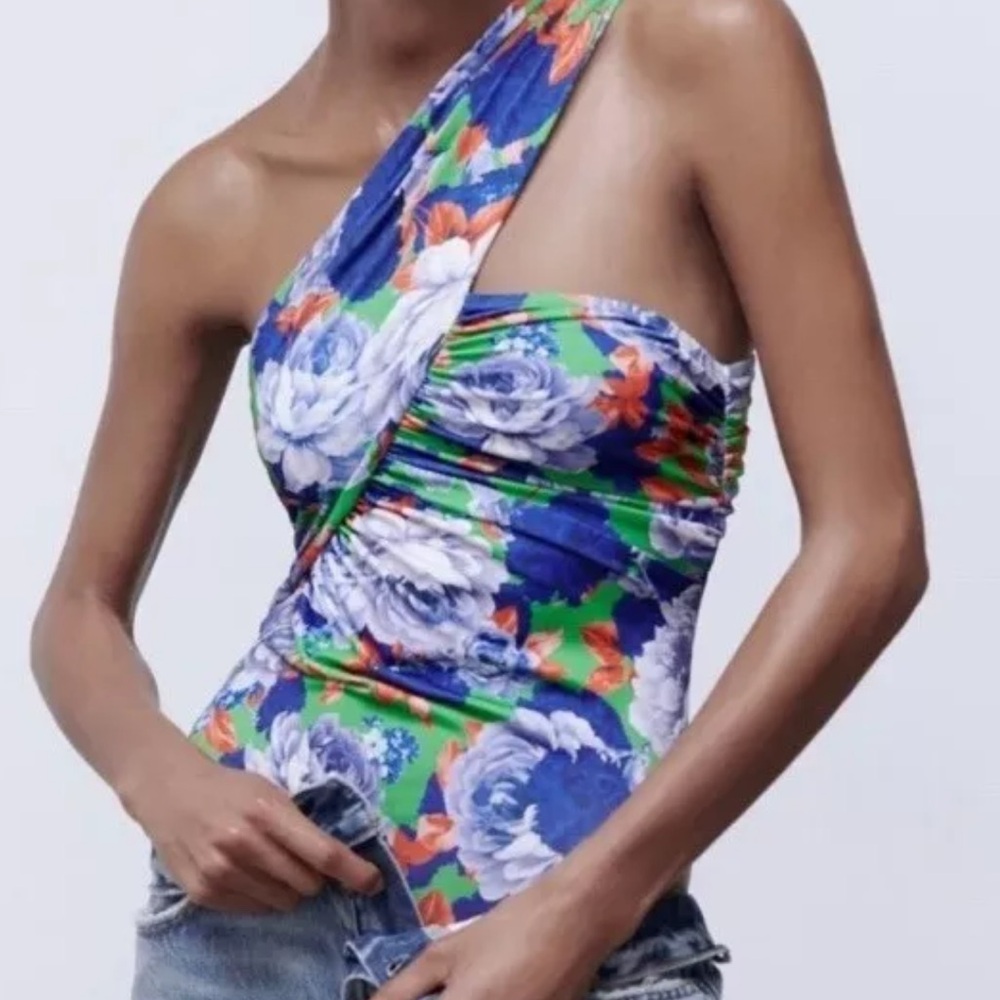ZARA One Sleeve Blue & Green Floral Asymmetrical Bodysuit, Size Medium Sexy, NWT